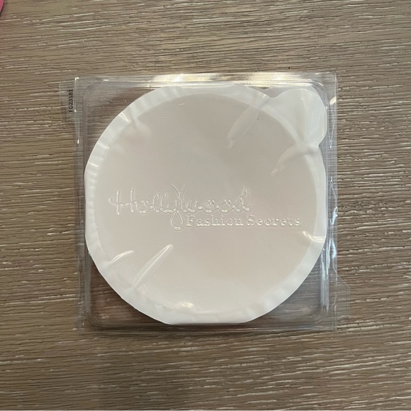 Hollywood Stars Silicone Nipple Covers - Picture 4 of 4